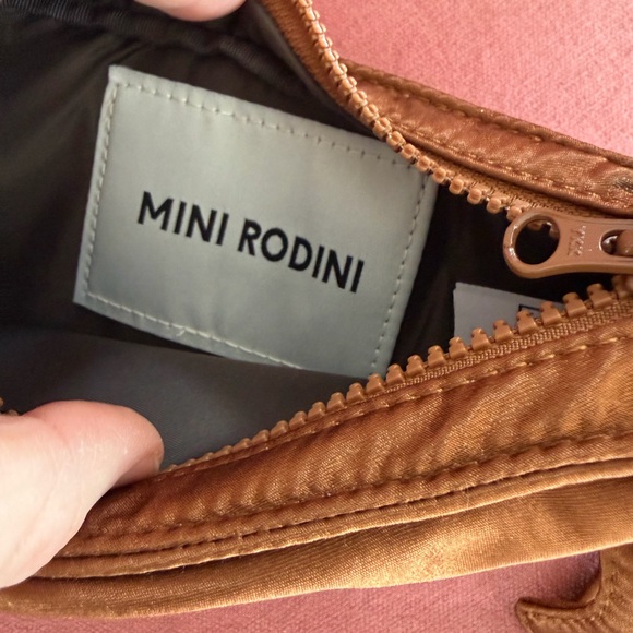 Mini Rodini Brown Dachshund Dog Shaped Shoulder Bag kid purse nwot - Picture 3 of 4